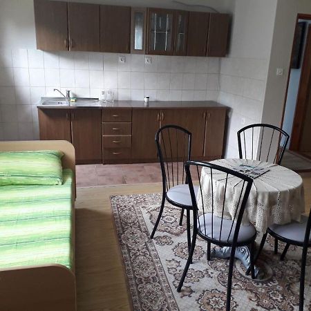 Bed and Breakfast Prenociste Vitas Miljevina Exterior foto