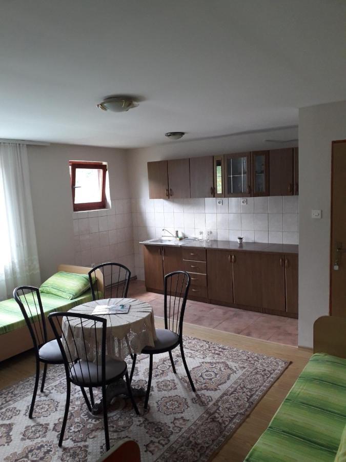 Bed and Breakfast Prenociste Vitas Miljevina Exterior foto