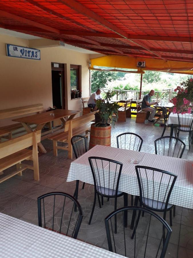 Bed and Breakfast Prenociste Vitas Miljevina Exterior foto