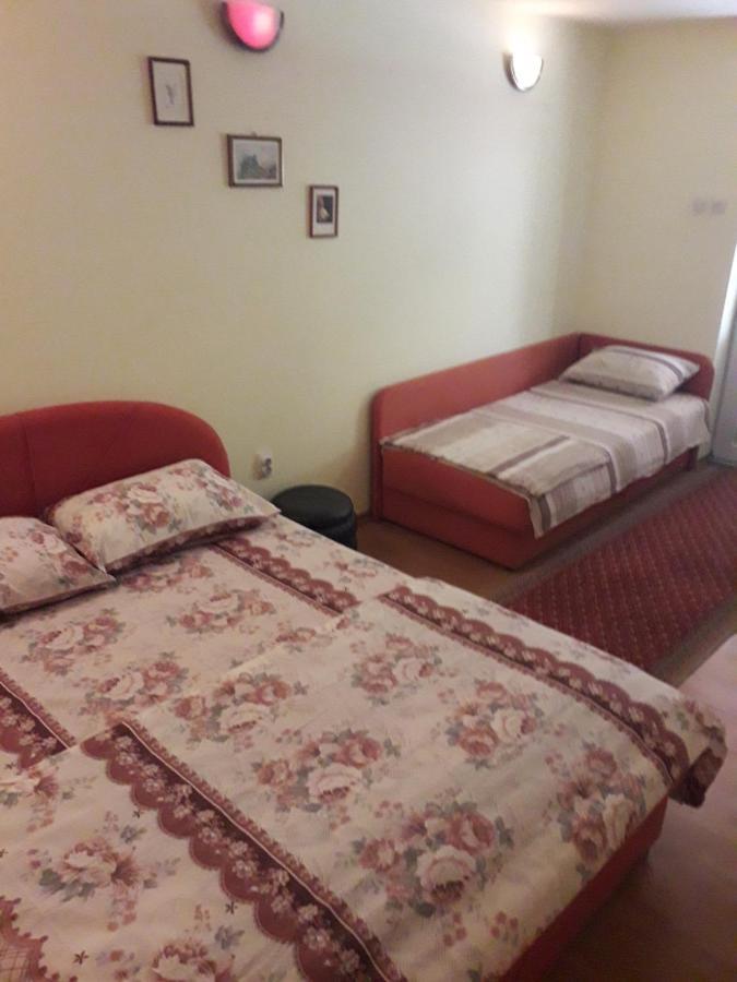 Bed and Breakfast Prenociste Vitas Miljevina Exterior foto